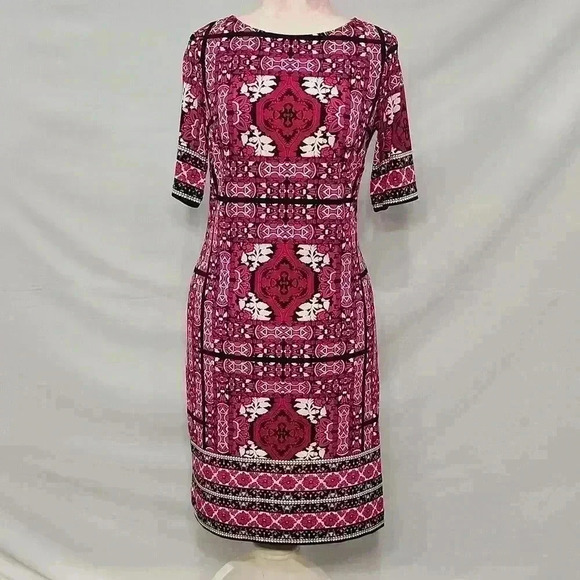 Roz & Ali Patterned Dress - Picture 1 of 9